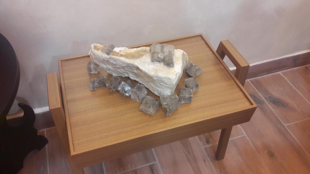 Mesha Stele Hotel Suites Madaba Eksteriør bilde